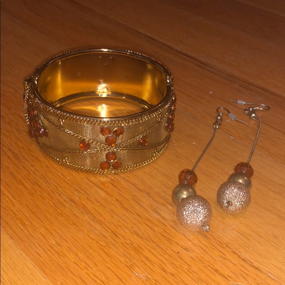 Bangle and Dangling Earrings Set